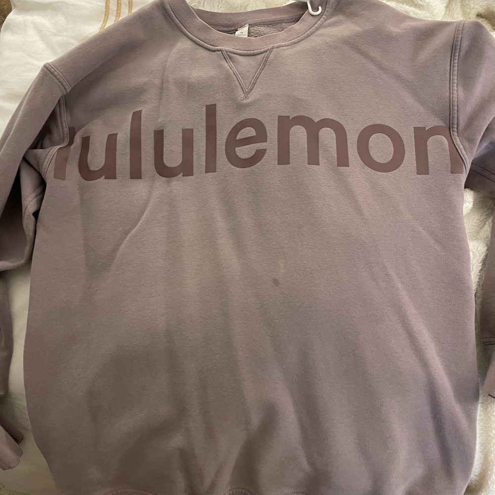 Lululemon sweatshirt